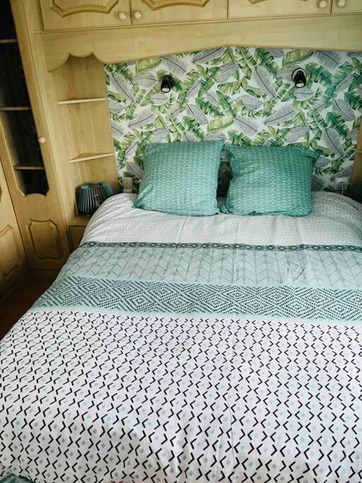 Chalet Dans La Foret Proche Disney La Houssaye-en-Brie エクステリア 写真